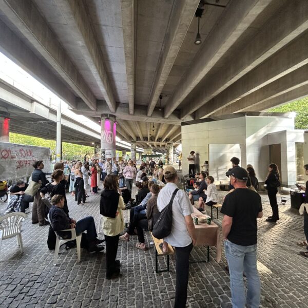 Unge inviteres til at udforme byen under Buen